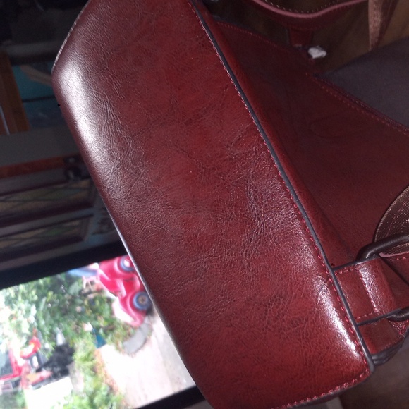 Ladies Convertible Backpack Purse - Picture 5 of 9